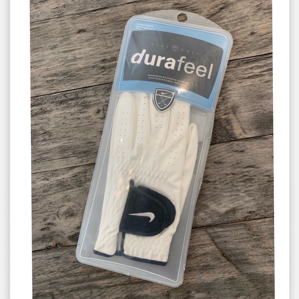 Women’s Nike golf glove